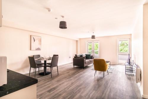 Lovely 2 Bedroom Manchester Apartment