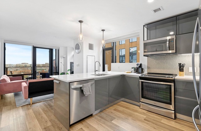 Lovely 2-bedrooms 2 Bathrooms with Balacony in Boston downtown close to back bay