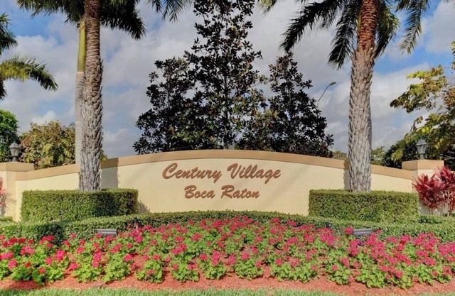 Lovely 2 BR 2 Bath Condo Internet, AC, Clubhouse. Long-term Start 08.20,2025