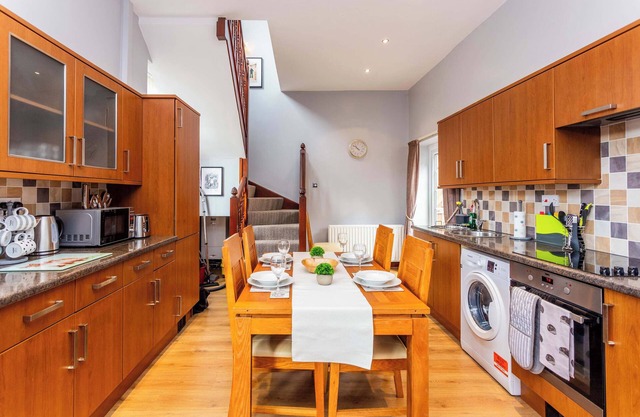 Lovely 3 Bedroom Home in South Shields by Beach