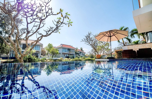 Lovely 3 bedrooms Villa 5* Da Nang city resort