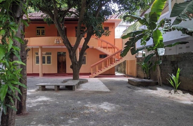 Lovely 4 bedroom top floor home in Kokkuvil East, Jaffna, Sri Lanka