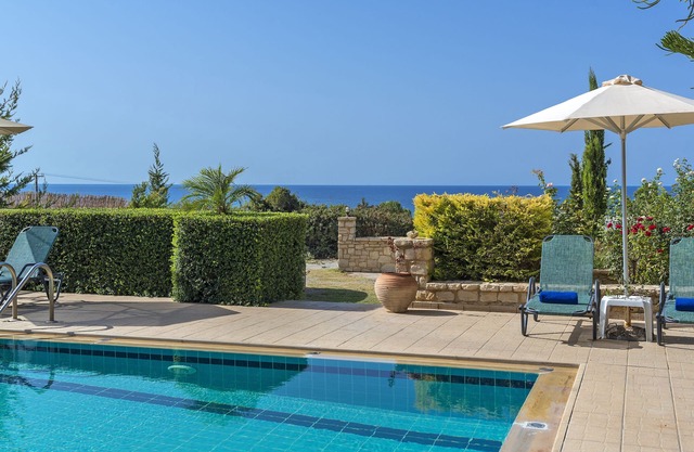 Lovely 4-bedroom villa with a private pool