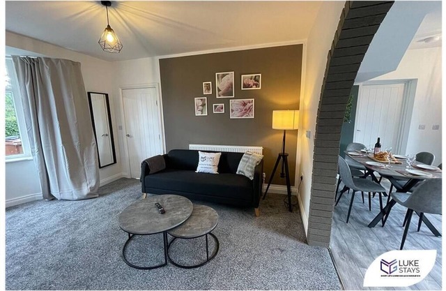 ◑Lovely 5 Bed ◑Wifi ◑Parking ◑Garden ◑Nr Train