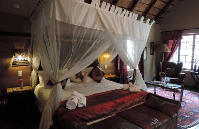 Lovely 5-Bed Villa in Marloth Park next to Kruger