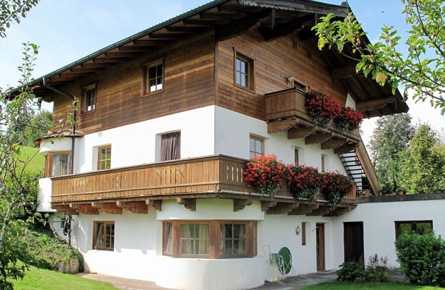 Lovely apartment for 5 people with WIFI, TV, terrace, pets allowed, panoramic view and parking