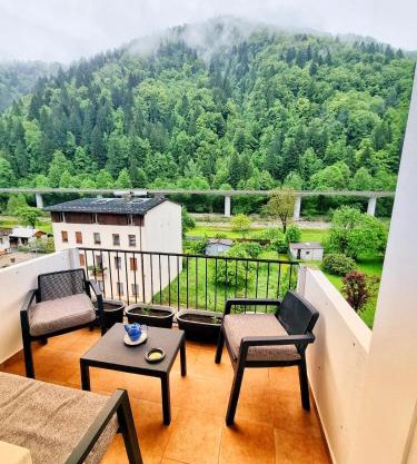 Lovely Alps ski apartment on Alpe Adria bike trail