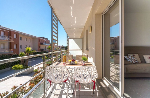 Lovely apartment for 4 guests with pool, WIFI, TV and terrace