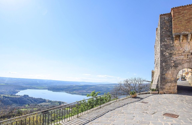 Lovely apartment in Civitella del Lago