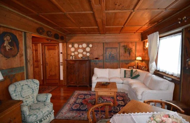 Lovely apartment with stunning views of the Dolomites