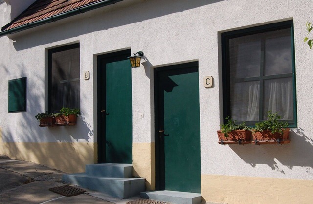 Lovely apartment for 3 people with WIFI, TV, terrace and parking