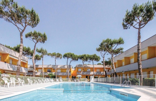 Lovely apartment in Rosolina Mare RO
