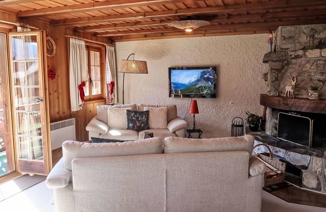 Lovely apartment for 8 guests with WIFI, TV, balcony, panoramic view and parking