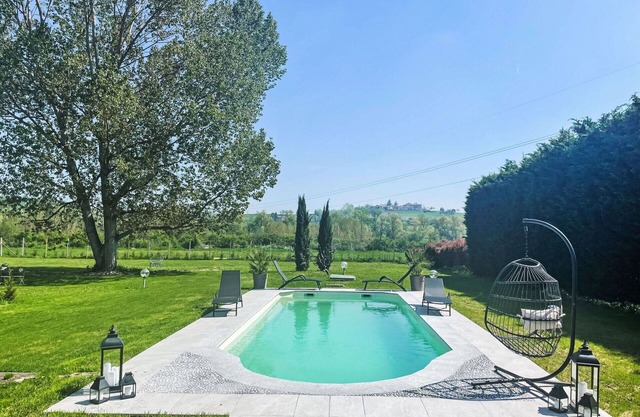 Lovely apartment for 4 people with pool, WIFI, TV, patio and parking