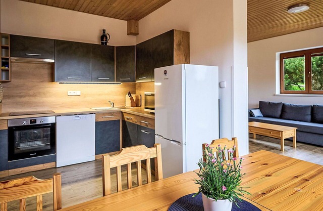 Lovely apartment for 9 guests with WIFI, TV and terrace