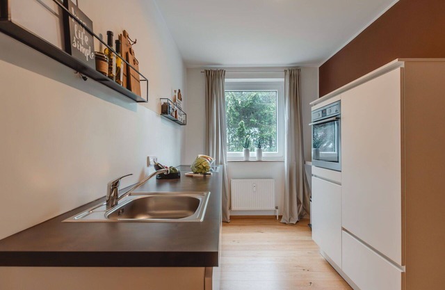 Lovely apartment for 4 people with WIFI, TV, balcony and parking