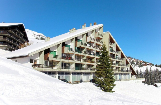 Lovely apartment for 14 guests with WIFI, terrace, panoramic view and parking