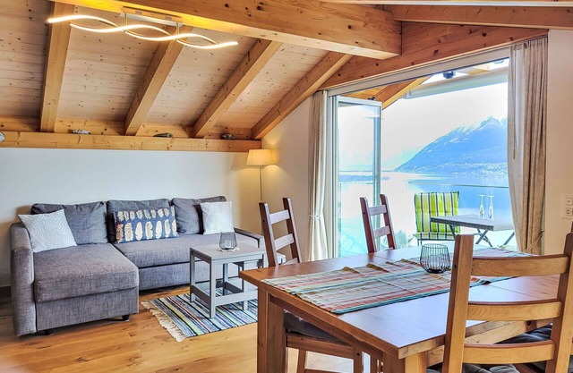 Lovely apartment for 4 people with WIFI, TV, balcony, pets allowed, panoramic view and parking