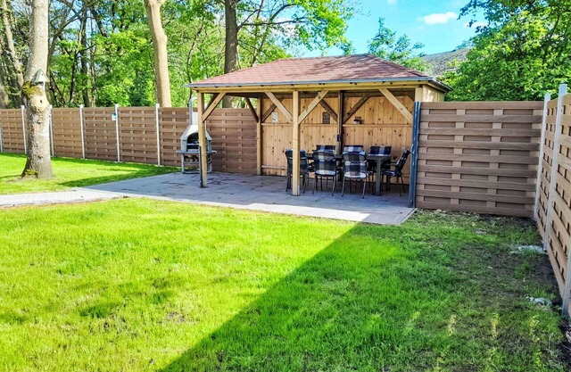 Lovely apartment for 2 people with WIFI, TV, patio and parking