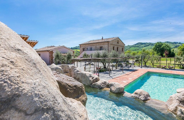 Lovely apartment for 3 guests with WIFI, pool, A/C, patio, pets allowed and parking