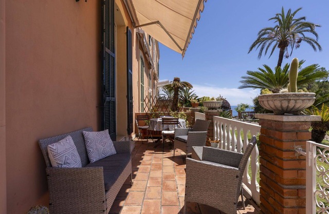 Lovely apartment for 4 guests with pool, WIFI, TV, terrace, panoramic view and parking
