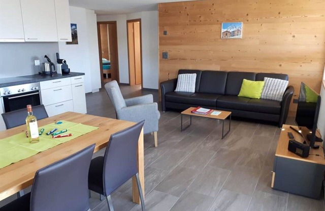 Lovely apartment for 6 guests with WIFI, TV and balcony