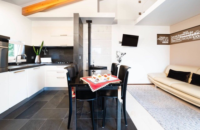 Lovely apartment for 2 guests with A/C, WIFI, TV, terrace and parking