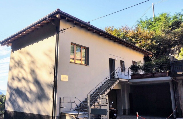 Lovely apartment for 2 guests with WIFI, TV, terrace, pets allowed and parking