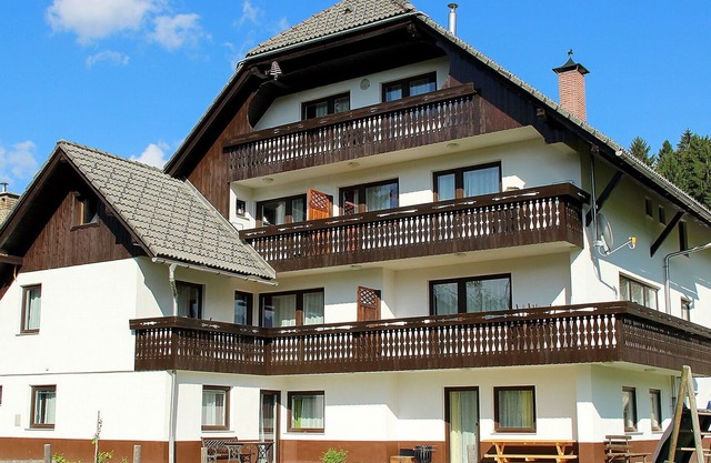 Lovely apartment for 3 people with WIFI, TV, pets allowed, panoramic view and parking