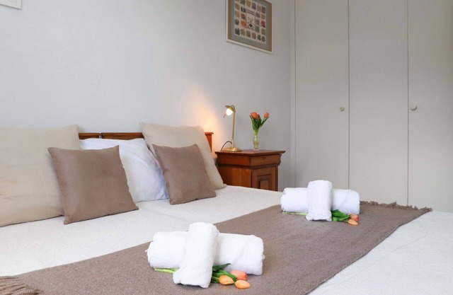 Lovely apartment for 4 people with WIFI, TV and parking