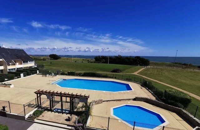 Lovely apartment for 4 guests with WIFI, pool, TV and parking