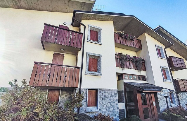 Lovely apartment for 4 guests with WIFI, TV, terrace and parking