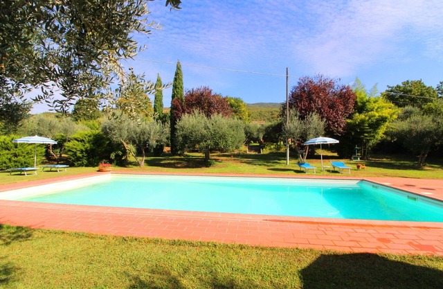 Lovely apartment for 4 guests with WIFI, pool, TV and parking
