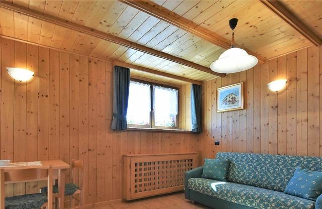 Lovely apartment for 4 guests with WIFI, TV and parking