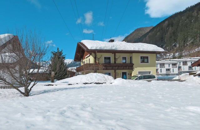 Lovely apartment for 5 people with WIFI, TV, terrace and parking