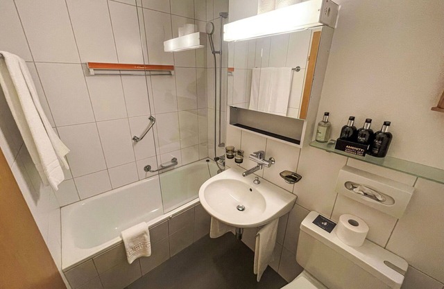 Lovely apartment for 5 guests with pool, WIFI, TV, balcony, panoramic view and parking