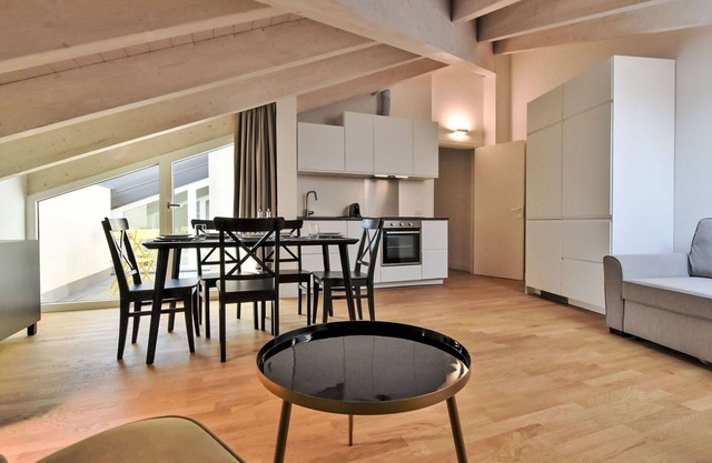 Lovely apartment for 5 guests with WIFI, A/C, TV, terrace and parking