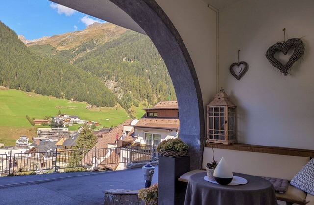 Lovely apartment for 6 people with WIFI, TV, balcony, pets allowed and parking