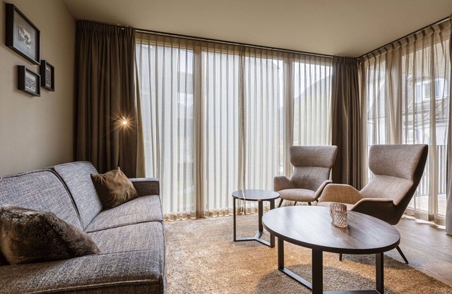 Lovely apartment for 6 people with pool, WIFI, TV and parking