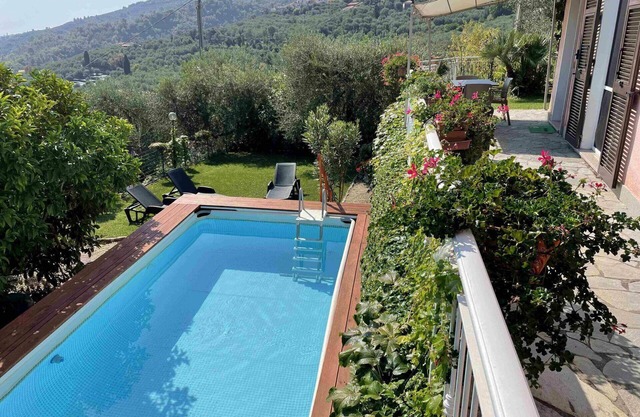 Lovely apartment for 6 people with pool, WIFI, TV and patio