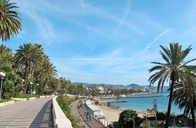 Lovely apartment for 6 people with WIFI, A/C, TV, terrace, pets allowed and parking