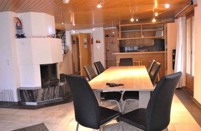 Lovely apartment for 8 people with WIFI, balcony and pets allowed