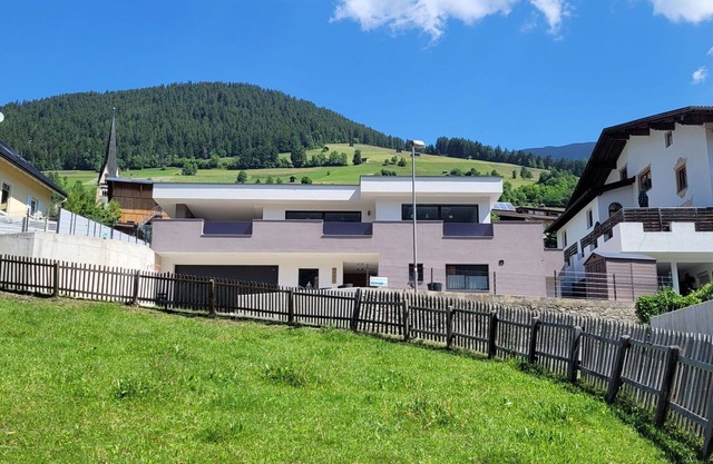 Lovely apartment for 4 guests with TV, terrace and parking