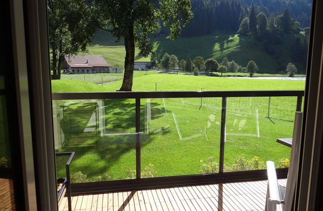 Lovely apartment for 4 people with WIFI, TV and balcony