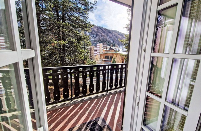 Lovely apartment for 4 guests with WIFI, TV, balcony, pets allowed and parking