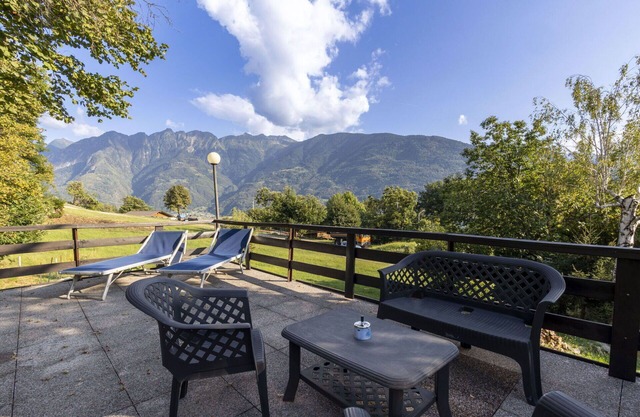 Lovely apartment for 4 people with WIFI, terrace, pets allowed and parking
