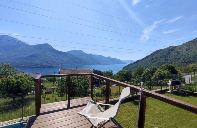 Lovely apartment for 2 guests with pool, WIFI, hot tub, TV, patio and parking