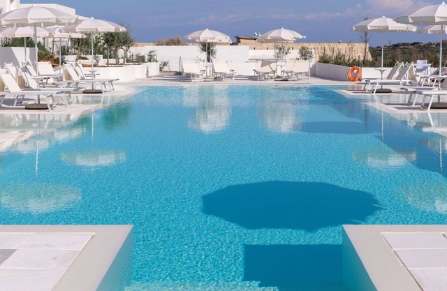 Lovely apartment for 4 guests with pool, A/C, WIFI, TV, terrace, pets allowed and parking