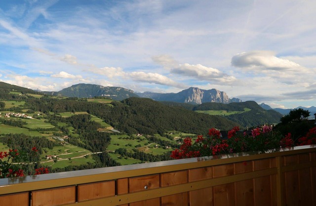 Lovely apartment for 2 guests with WIFI, pool, TV, balcony, pets allowed and parking
