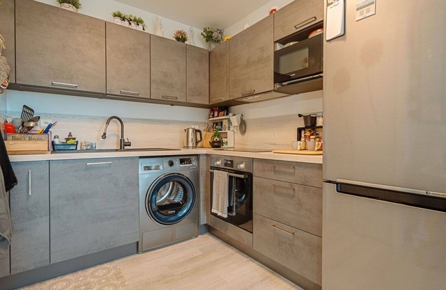 Lovely apartment for 2 guests with WIFI, TV and parking